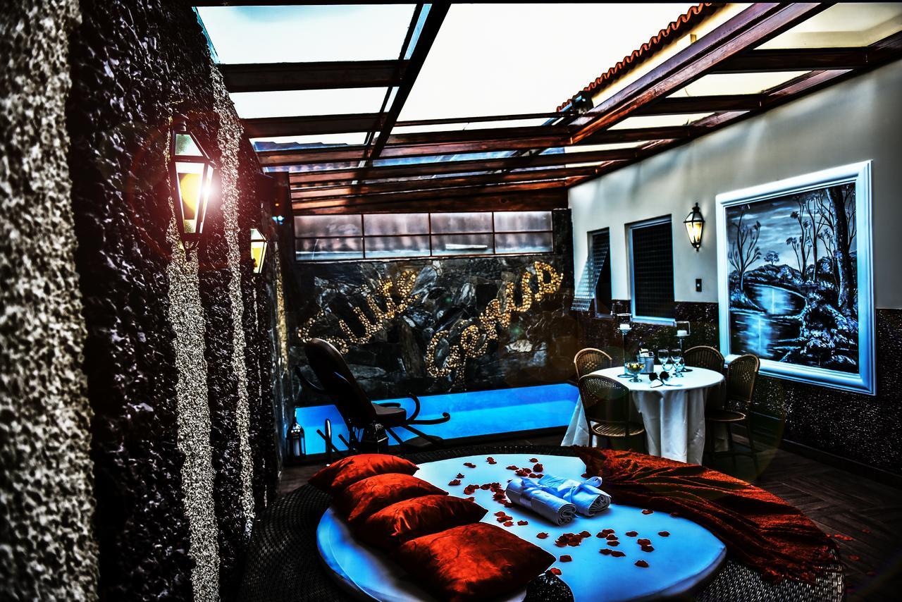 Genus Motel (Adults Only) Убераба Екстер'єр фото