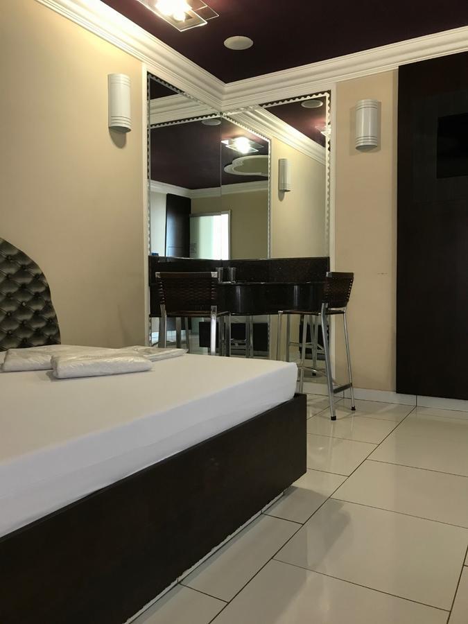 Genus Motel (Adults Only) Убераба Екстер'єр фото